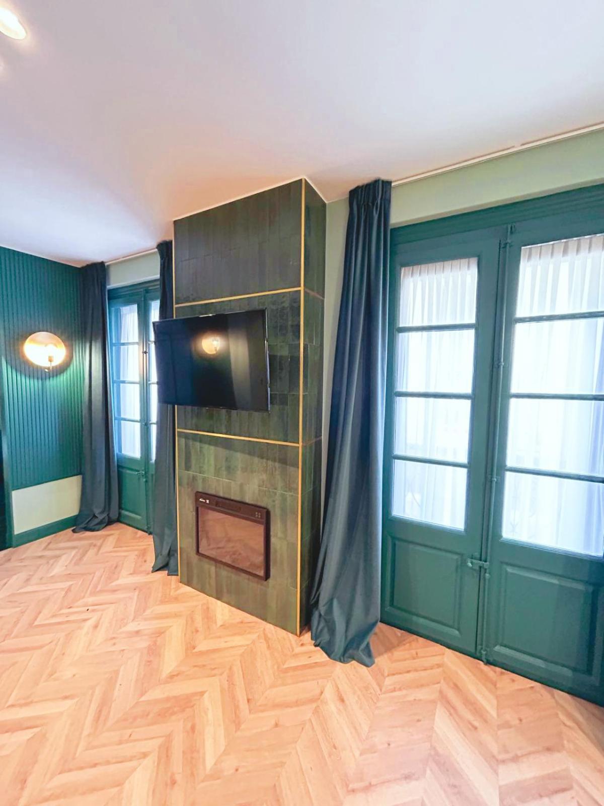 Lemon Suites Santender Szoba fotó
