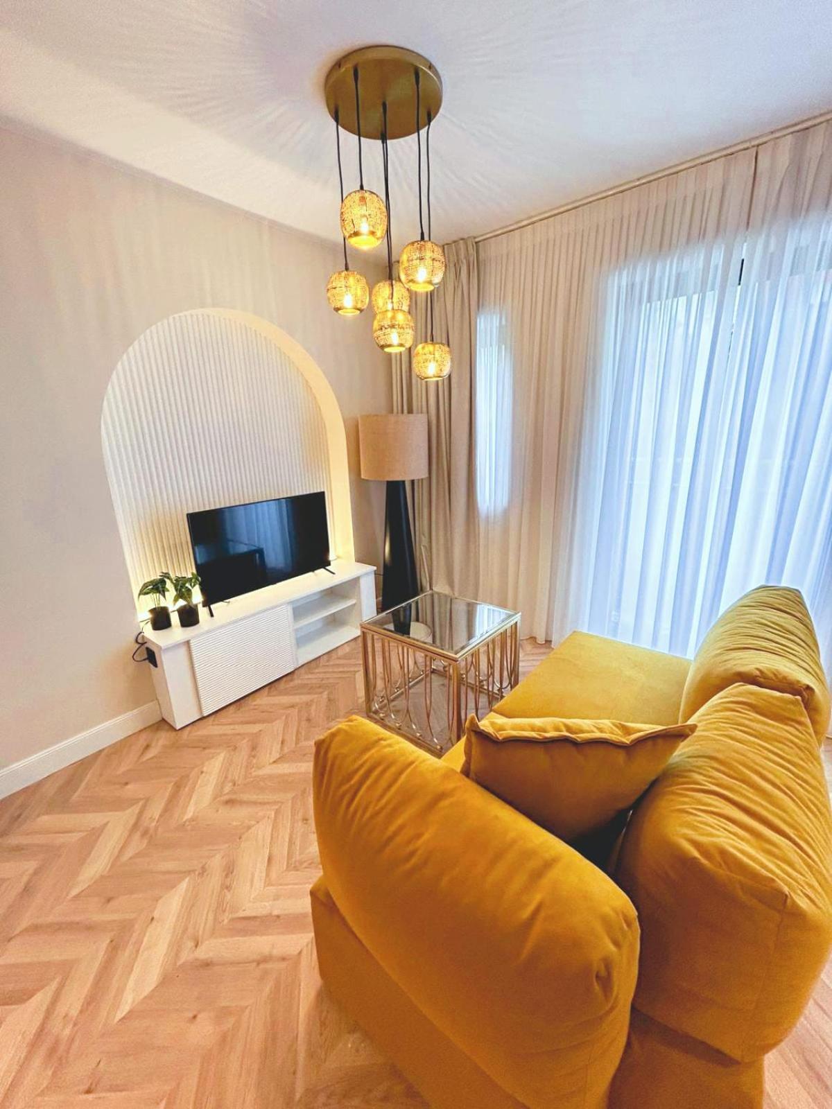 Lemon Suites Santender Szoba fotó